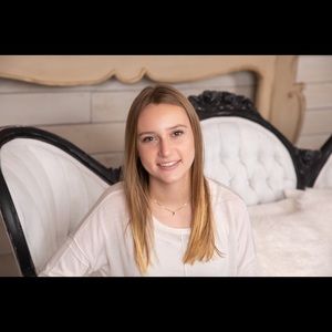 Meet your Posher, Paige